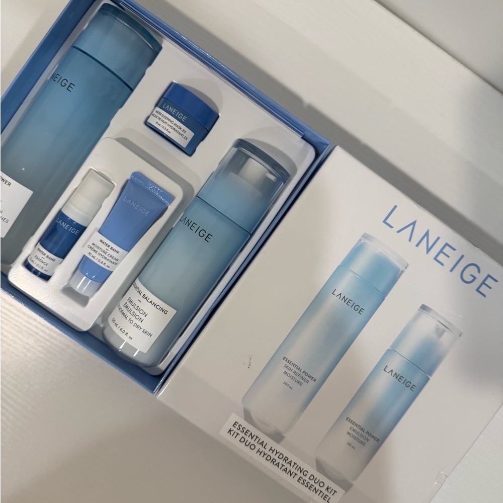 LANEIGE Hydration Skincare Set - Blue and White